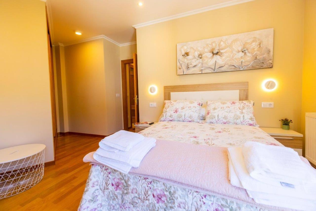 Apartamentos Riamar 2 Ribadeo Exterior foto